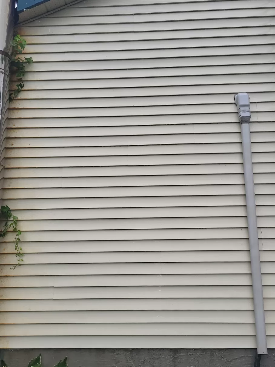 Siding Cleaning in Cobourg, ON