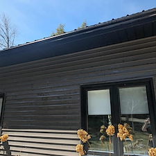 Siding-and-Deck-Cleaning-in-Ennismore 5